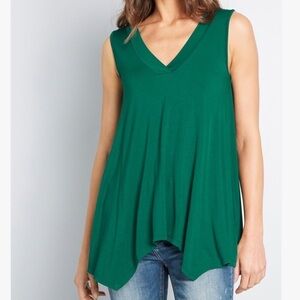 ModCloth Airy Image Tank Top in 4X | Sleeveless A-line Tunic Shark Tail Hemline